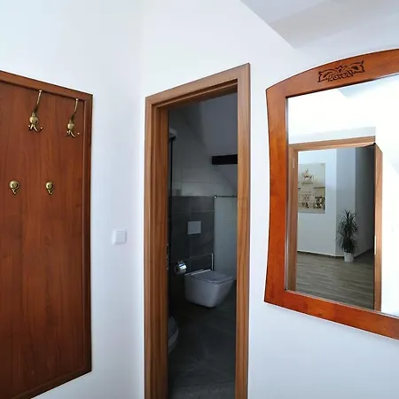 Πανσιόν Kral Jiri 3*